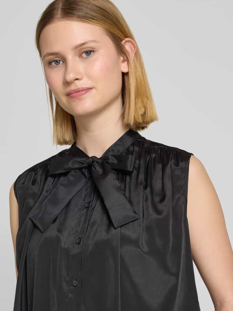 Christian Berg Woman Selection Blousetop met strik en knoopsluiting