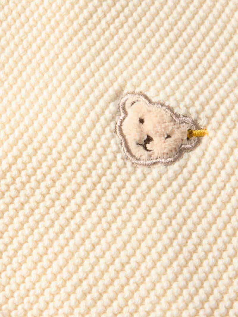 Steiff Colsjaal met motiefstitching