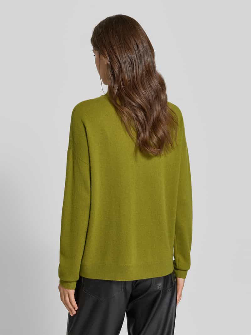 Christian Berg Woman Pullover van kasjmier met sjaal-detail
