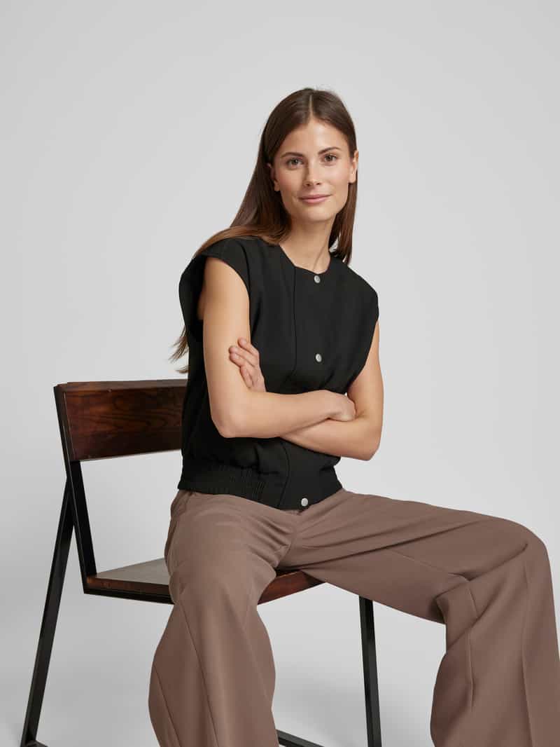 Vila Gilet met strookzakken model 'LIVA'