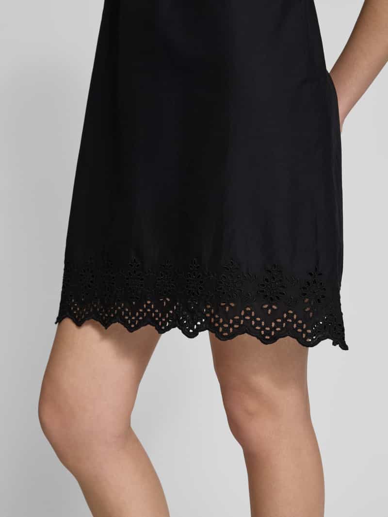 Only Licht uitlopende minijurk met broderie anglaise model 'LOU LIFE'