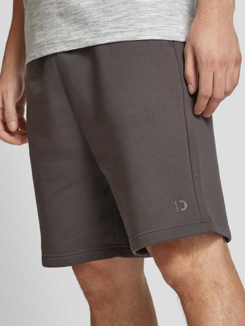 Tom Tailor Denim Relaxed fit sweatshorts in een katoenmix in joggerstijl