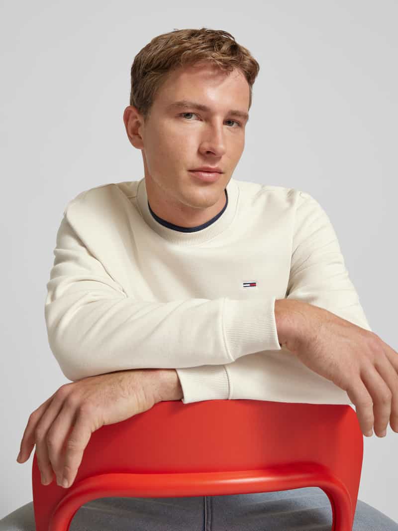Tommy Jeans Regular fit sweatshirt met logobadge
