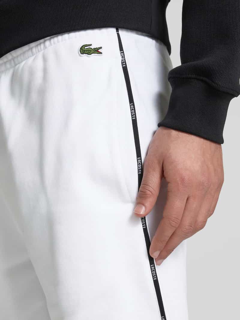 Lacoste Regular fit sweatshorts met galonstrepen