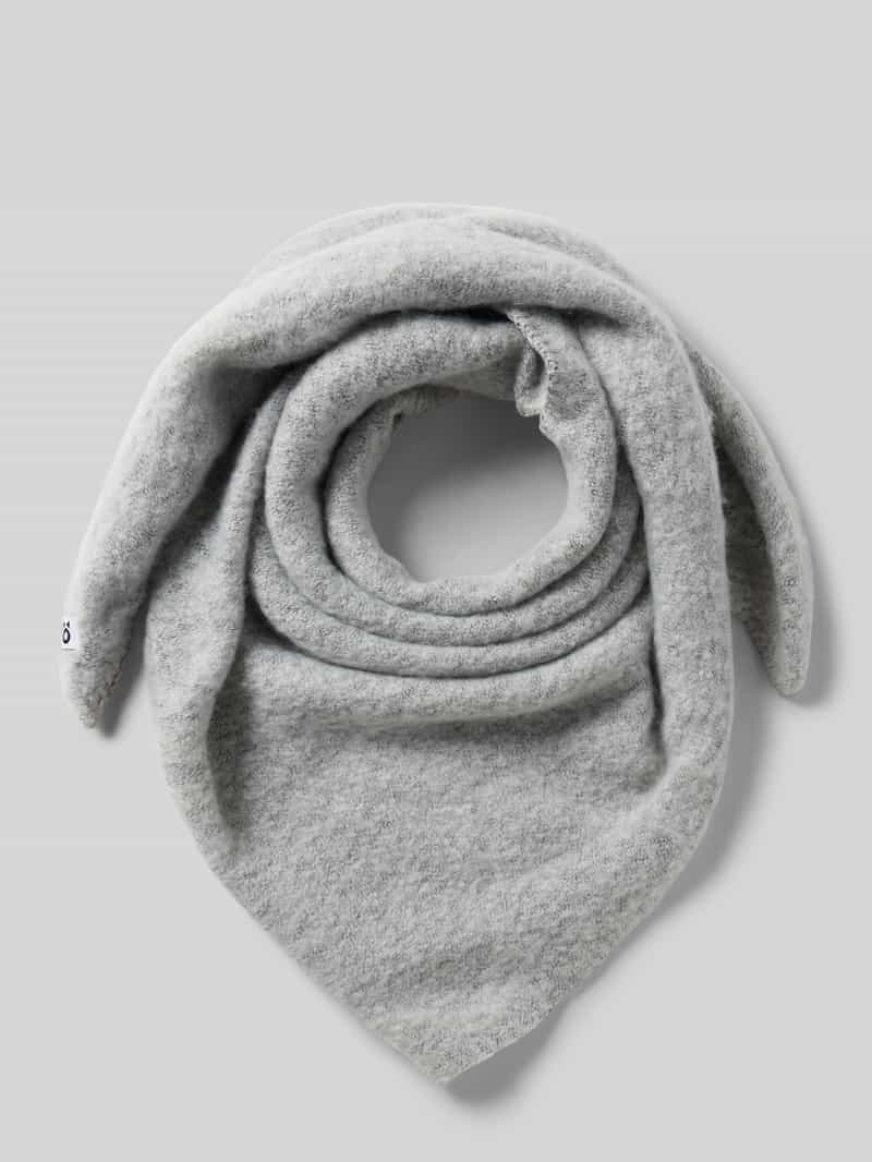 Opus Sjaal met logopatch in gebreide look model 'Amadsi'