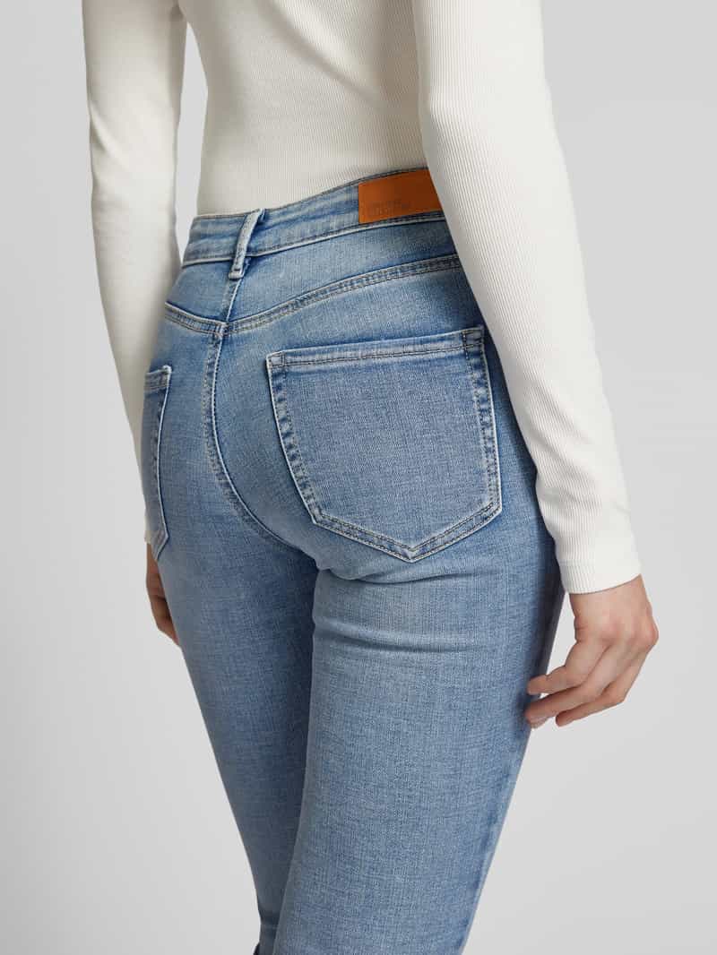 Vero Moda Slim fit bootcut jeans van katoenmix model 'FLASH'