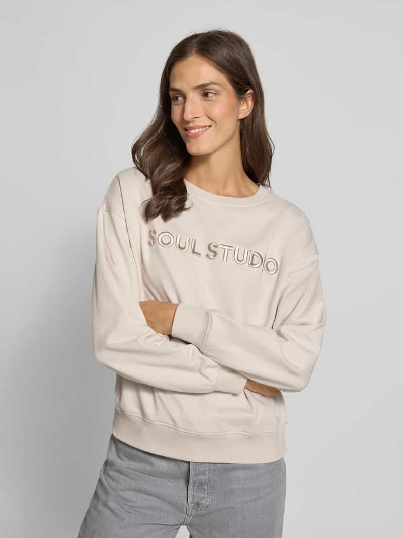 Smith and Soul Sweatshirt met statementstitching model 'SOUL STUDIO'