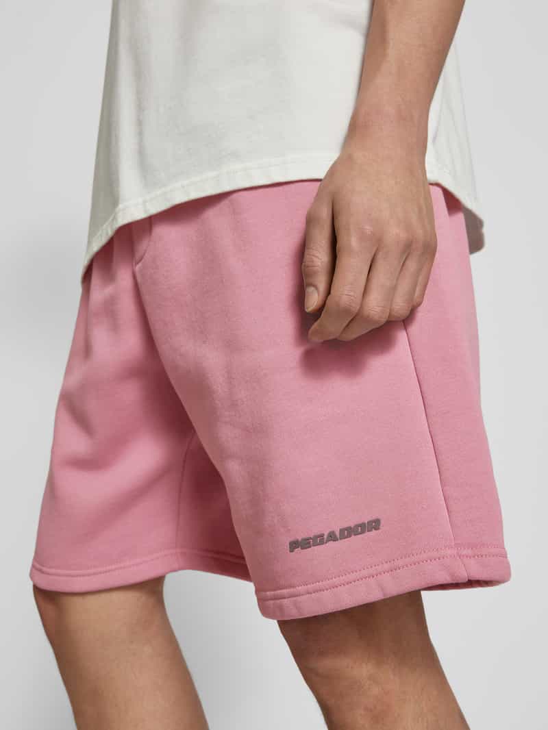 PEGADOR Relaxed fit sweatshorts met elastische band model 'LOGO'