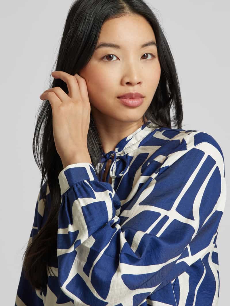 b.Young Regular fit blouse met druppelvormige hals model 'Ihamma'