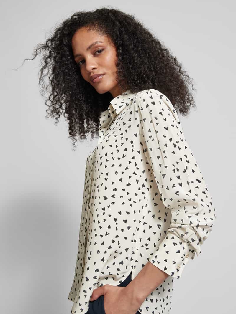 Max Mara Studio Zijden blouse met platte kraag model 'PAGINE'