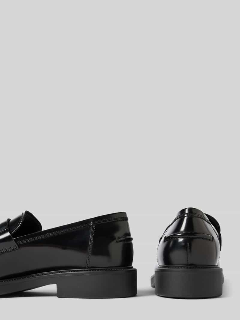 Vagabond Slippers van runderleer model 'ALEX M'