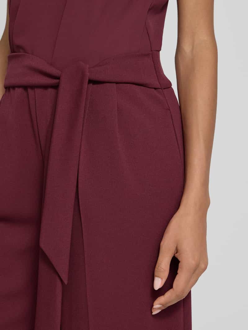 V.M. Jumpsuit met strikceintuur