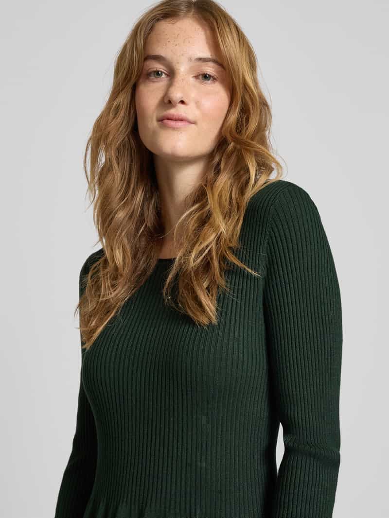 Only Licht uitlopende gebreide jurk van viscosemix model 'ALMA'