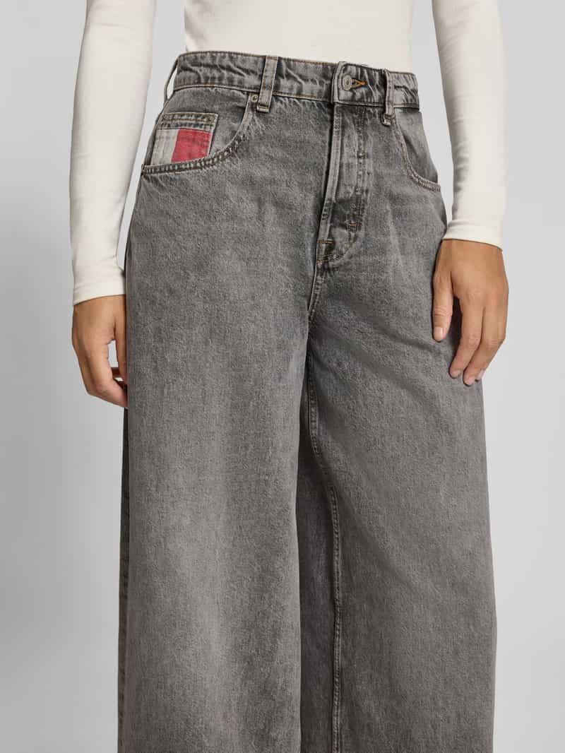 Tommy Jeans Loose fit jeans van puur katoen model 'CHARLIE'