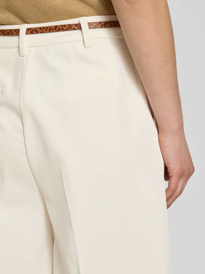 Christian Berg Woman Bermuda met steekzakken en riem