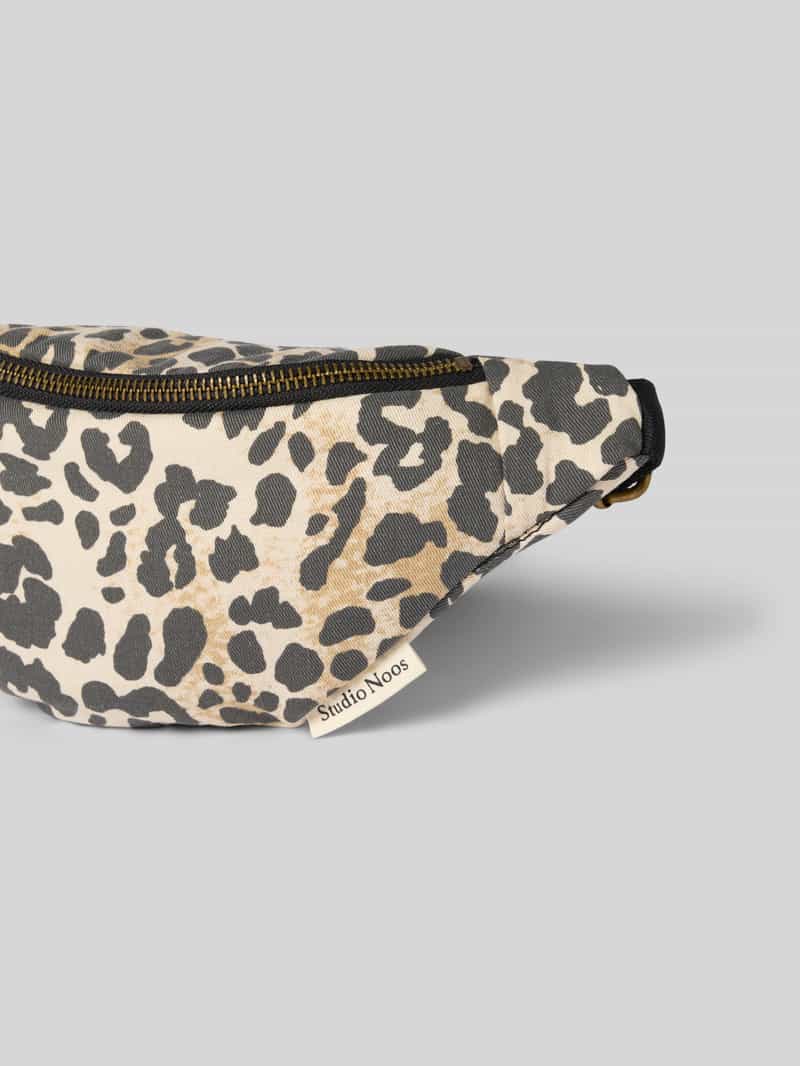 STUDIO NOOS Heuptasje met labeldetail