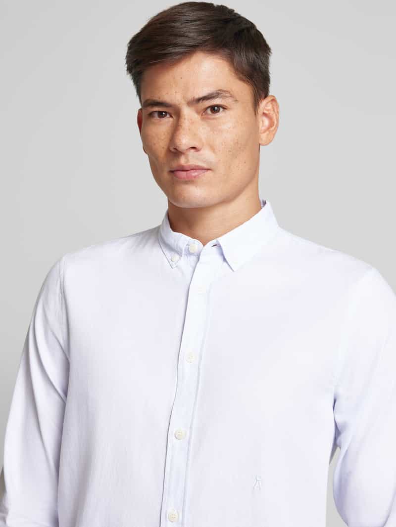 ARMEDANGELS Regular fit vrijetijdsoverhemd met button-downkraag model 'QUAASA'