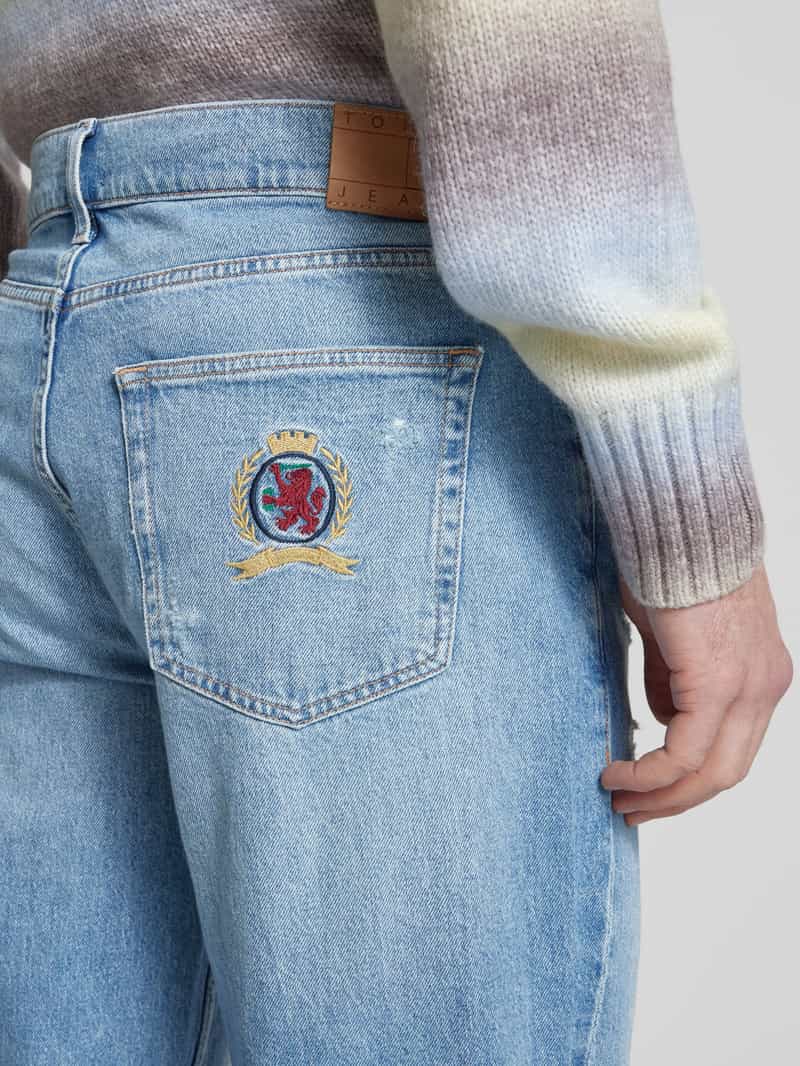Tommy Jeans Relaxed straight fit jeans in destroyed-look model 'JAIMIE'
