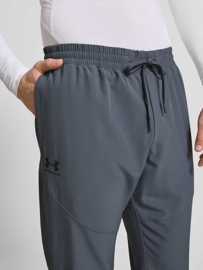 Under Armour Relaxed fit trainingsbroek met labelprint model 'Vibe'