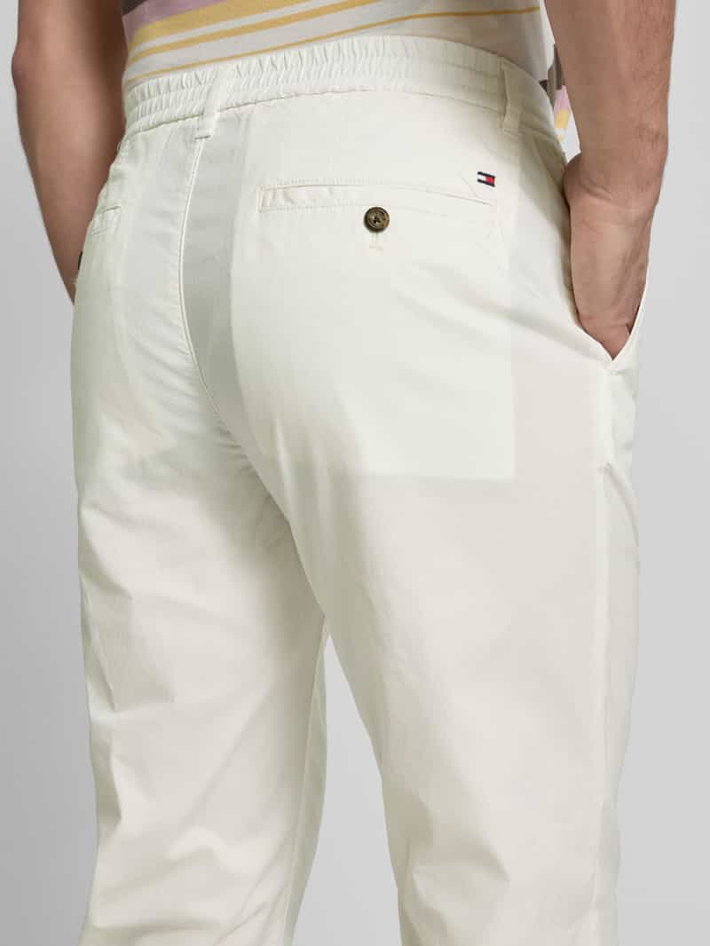 Tommy Hilfiger Straight leg chino van een mix van katoen en elastaan