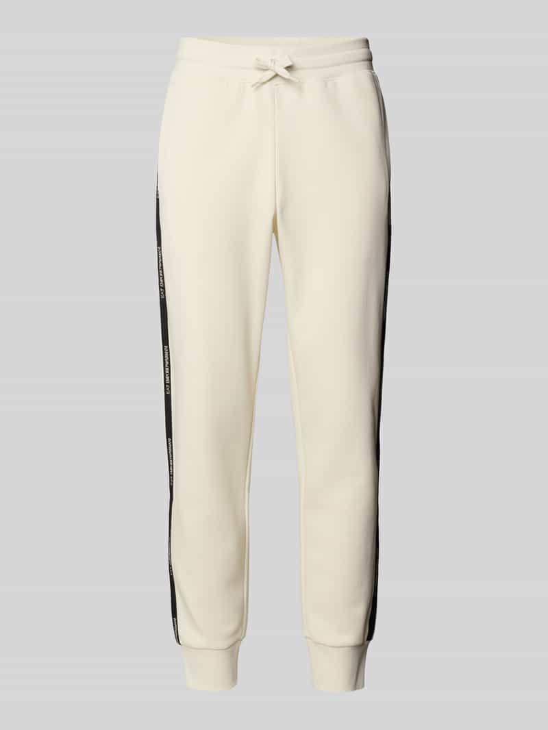 EA7 Emporio Armani Regular fit sweatpants met tunnelkoord model 'Train'