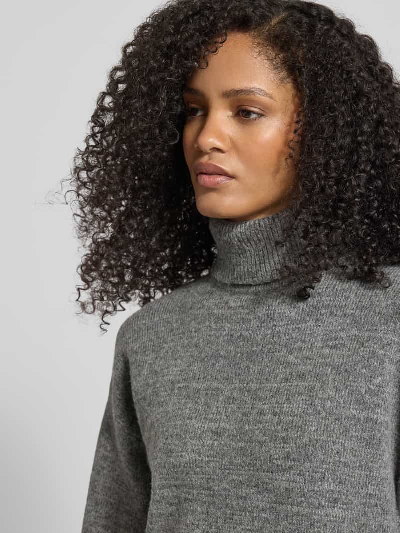 Soyaconcept Coltrui met extra brede schouders model 'VIDA'