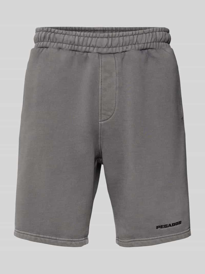 Pegador Regular fit sweatshorts met labelstitching