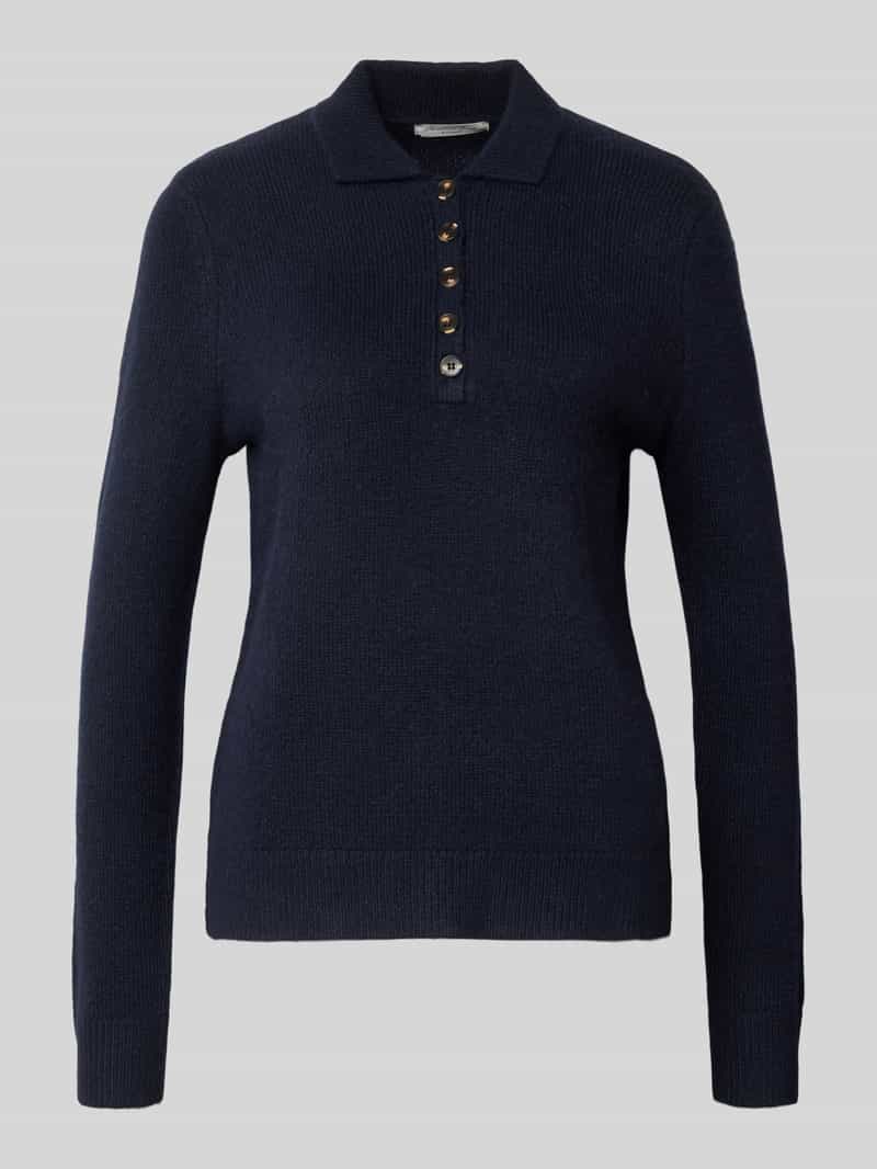Christian Berg Woman Gebreide pullover met polokraag en knoopsluiting