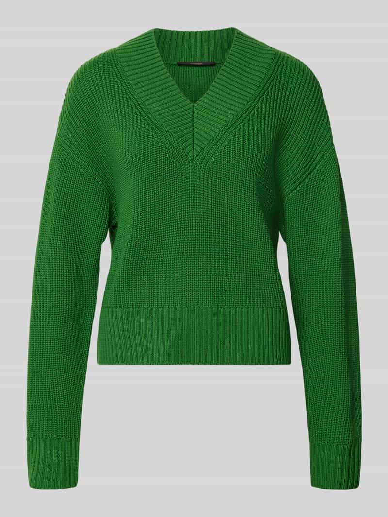 Windsor. Gebreide pullover van scheerwol met v-hals