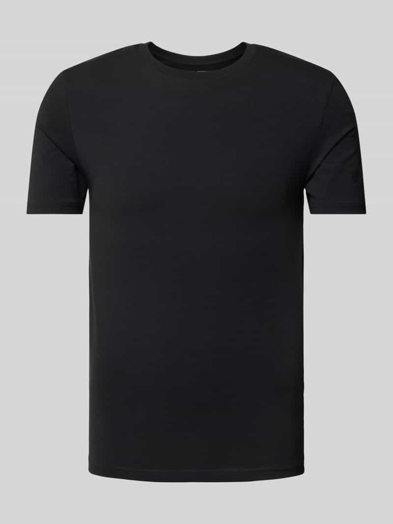 REVIEW Essentials nauwsluitend T-shirt