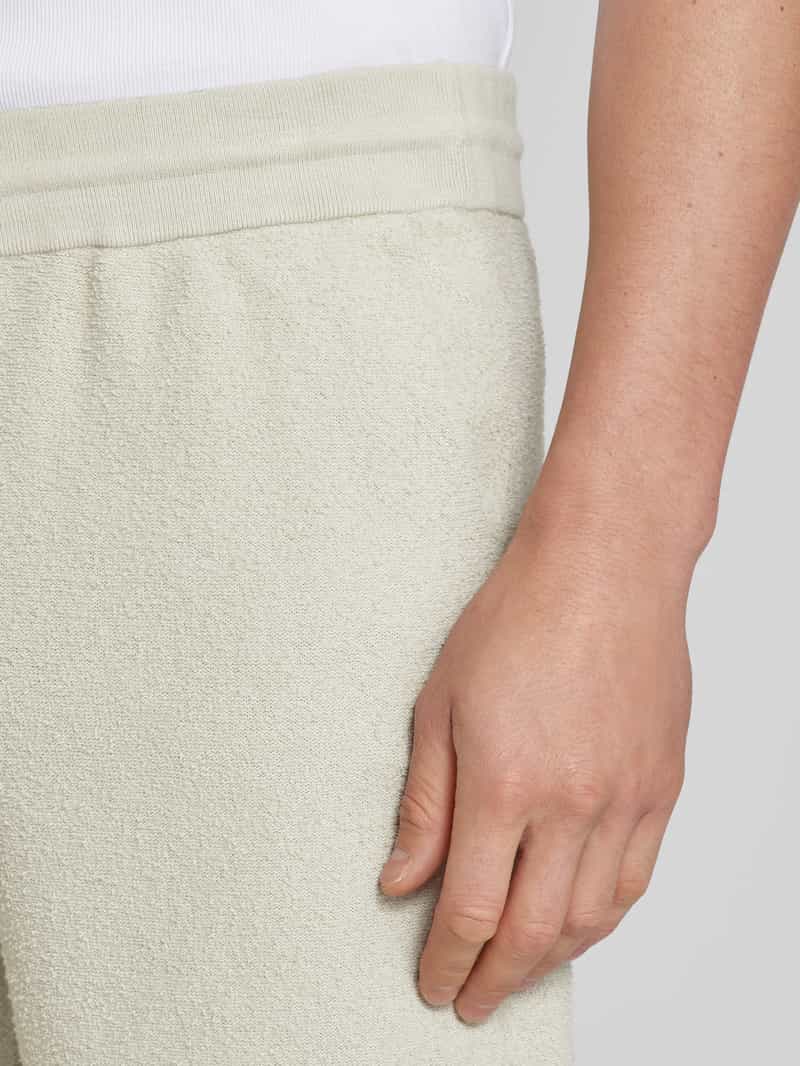 Boss Orange Korte broek met labelpatch model 'Aponiolo'