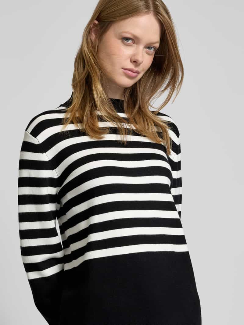 s.Oliver BLACK LABEL Comfort fit gebreide pullover van viscosemix met ronde hals