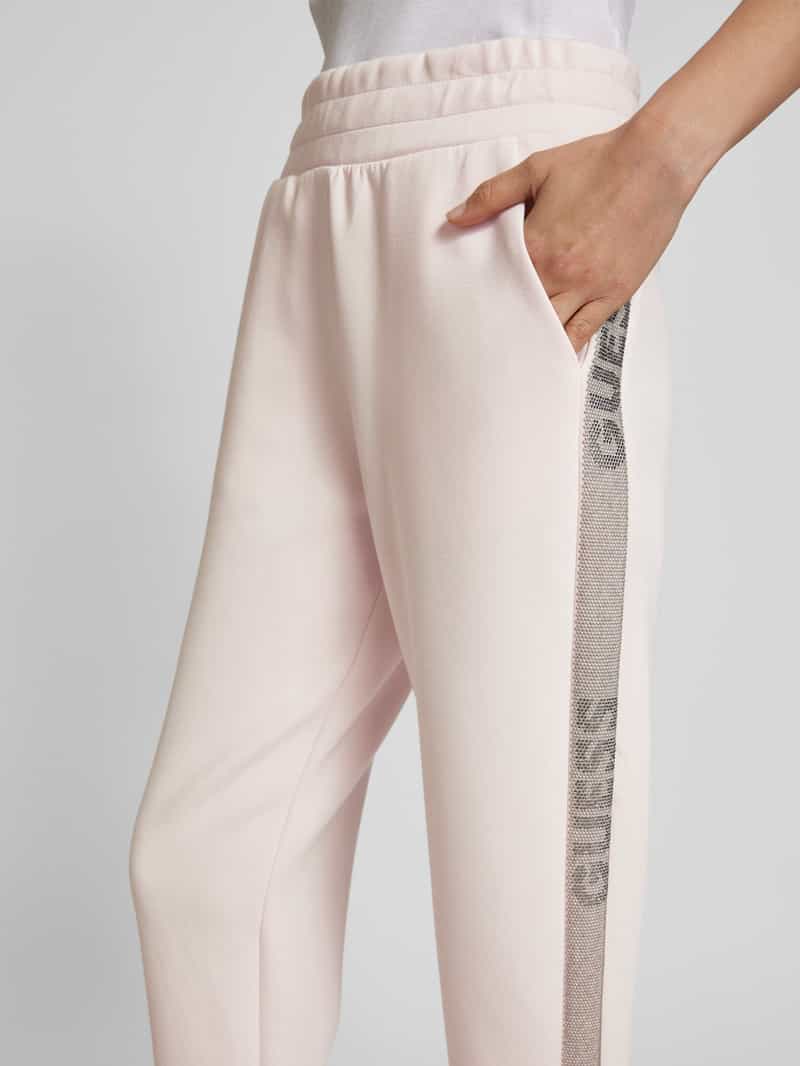 Guess Regular fit sweatpants met galonstrepen met strass-steentjes