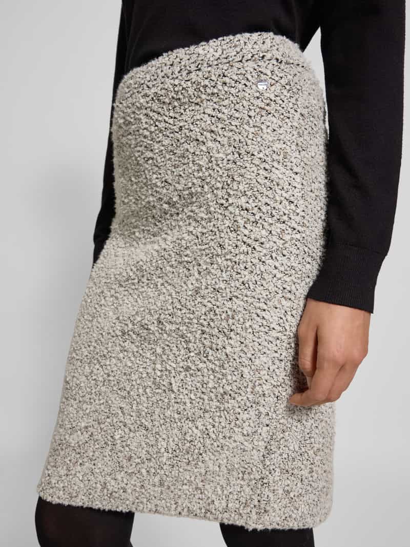 Marc Cain Knielange rok in bouclélook