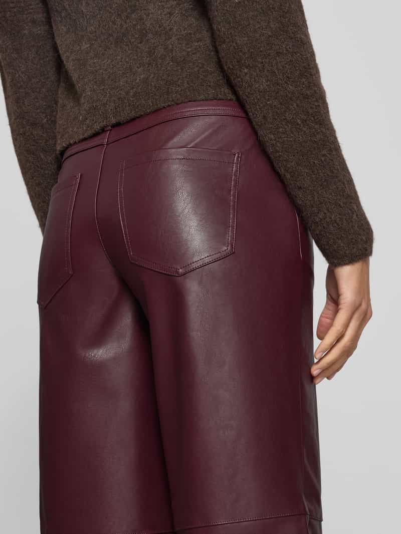 Vila Wide fit stoffen broek in leerlook model 'Annie'
