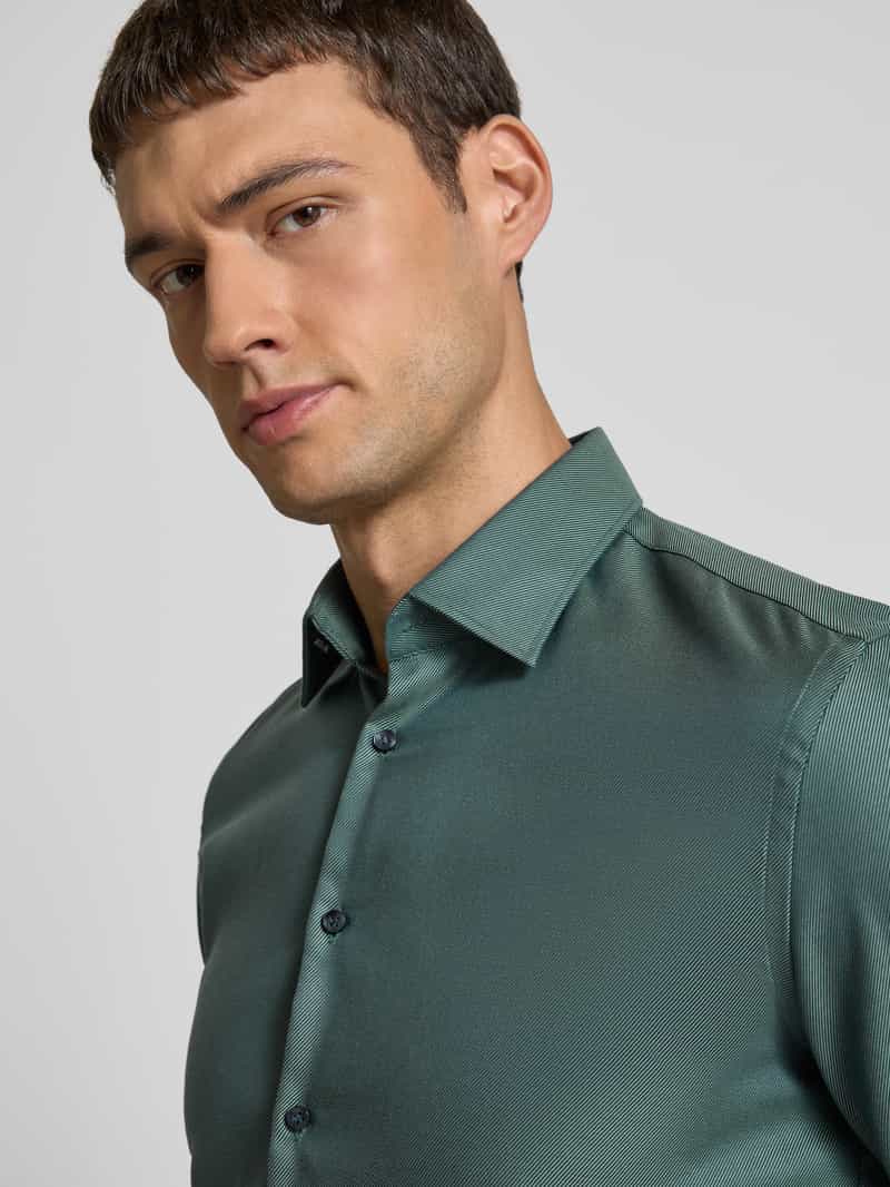 Jake*s Slim fit zakelijk overhemd met kentkraag