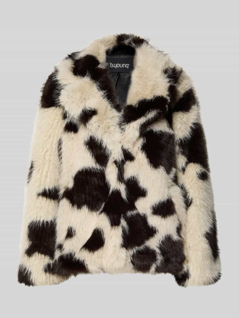 b.Young Jack van imitatiebont model 'Bemio Cow Jacket'