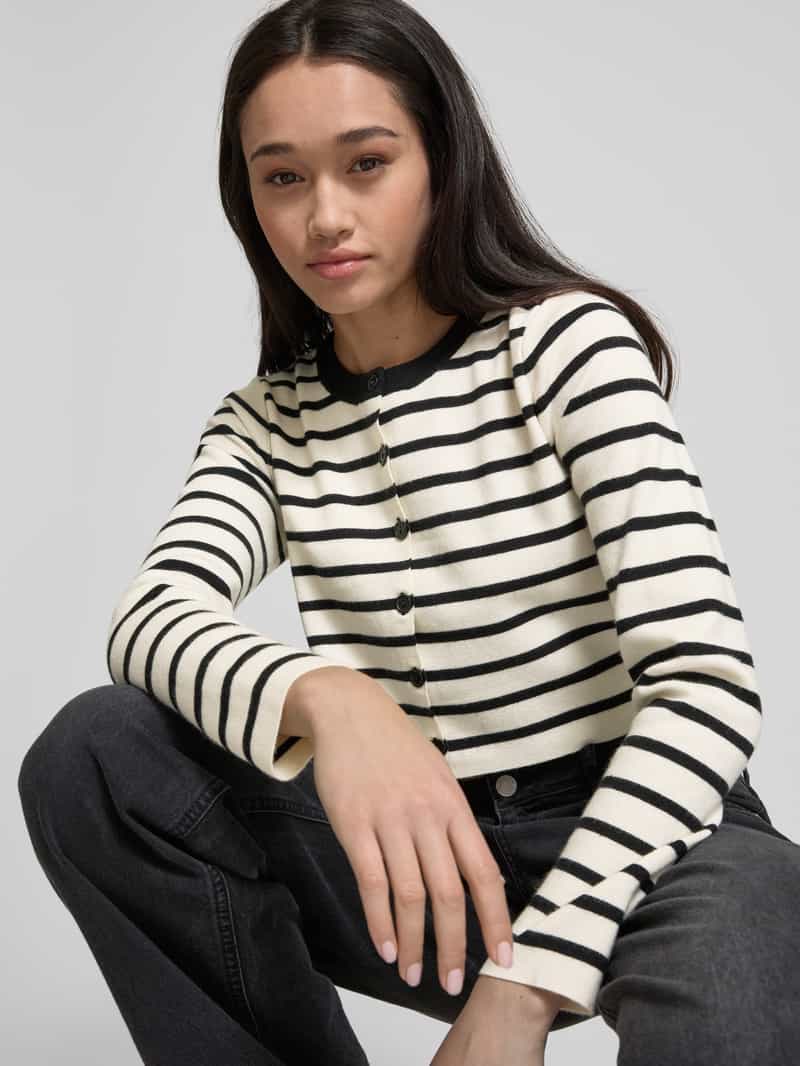Only Korte cardigan in viscosemix model 'FIE'