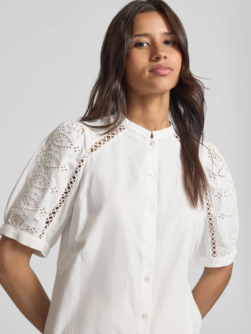 b.Young Regular fit blouse met broderie anglaise model 'FRANKIE'