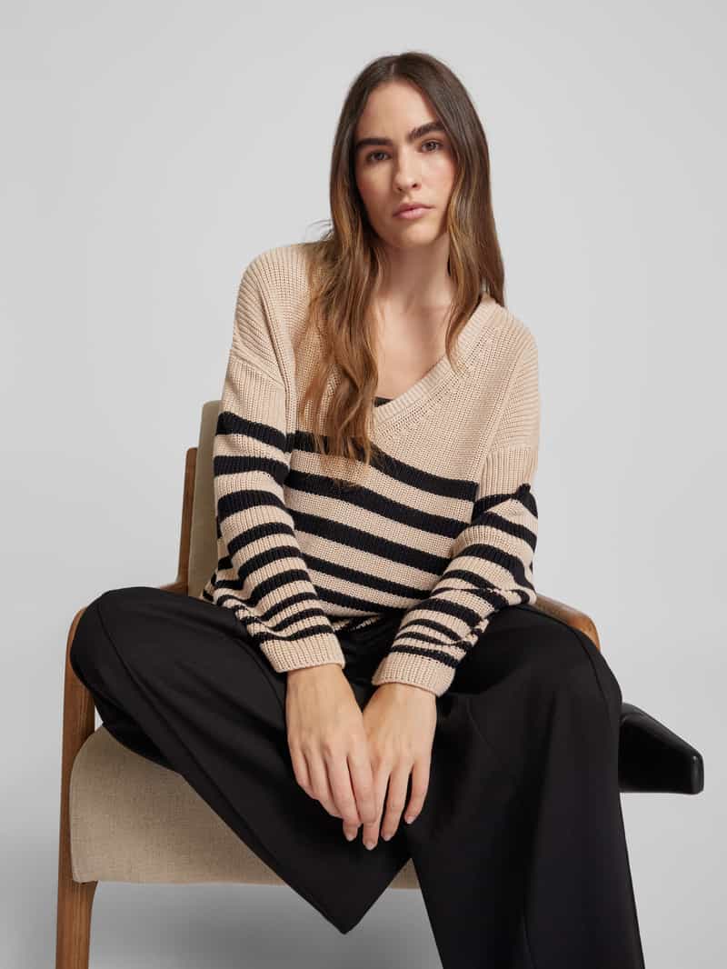 Smith and Soul Gebreide pullover met V-hals