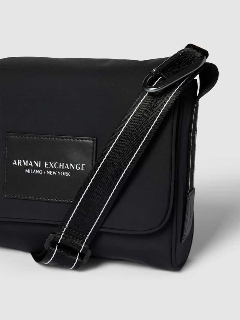Armani Exchange Handtas met magneetsluiting en verstelbare schouderband