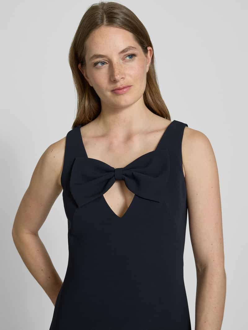 Max Mara Studio Nauwsluitende cocktailjurk met strik model 'ALFIERE'