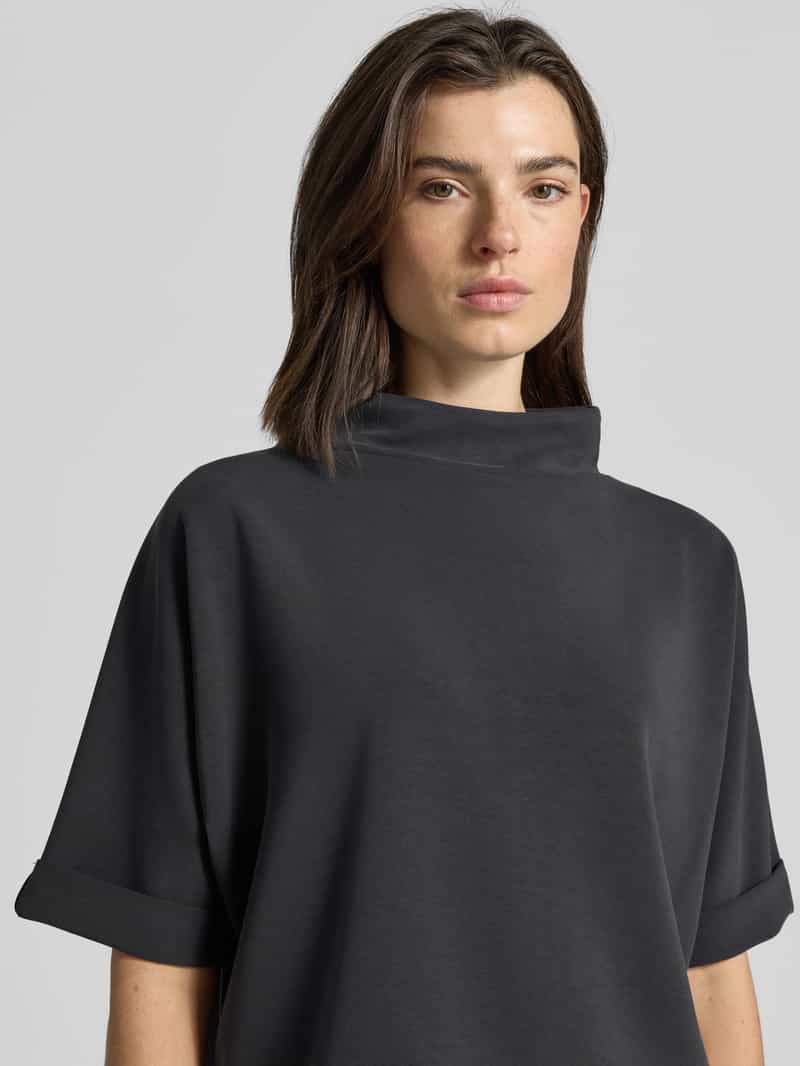someday. T-shirt met V-hals model 'Uvery'