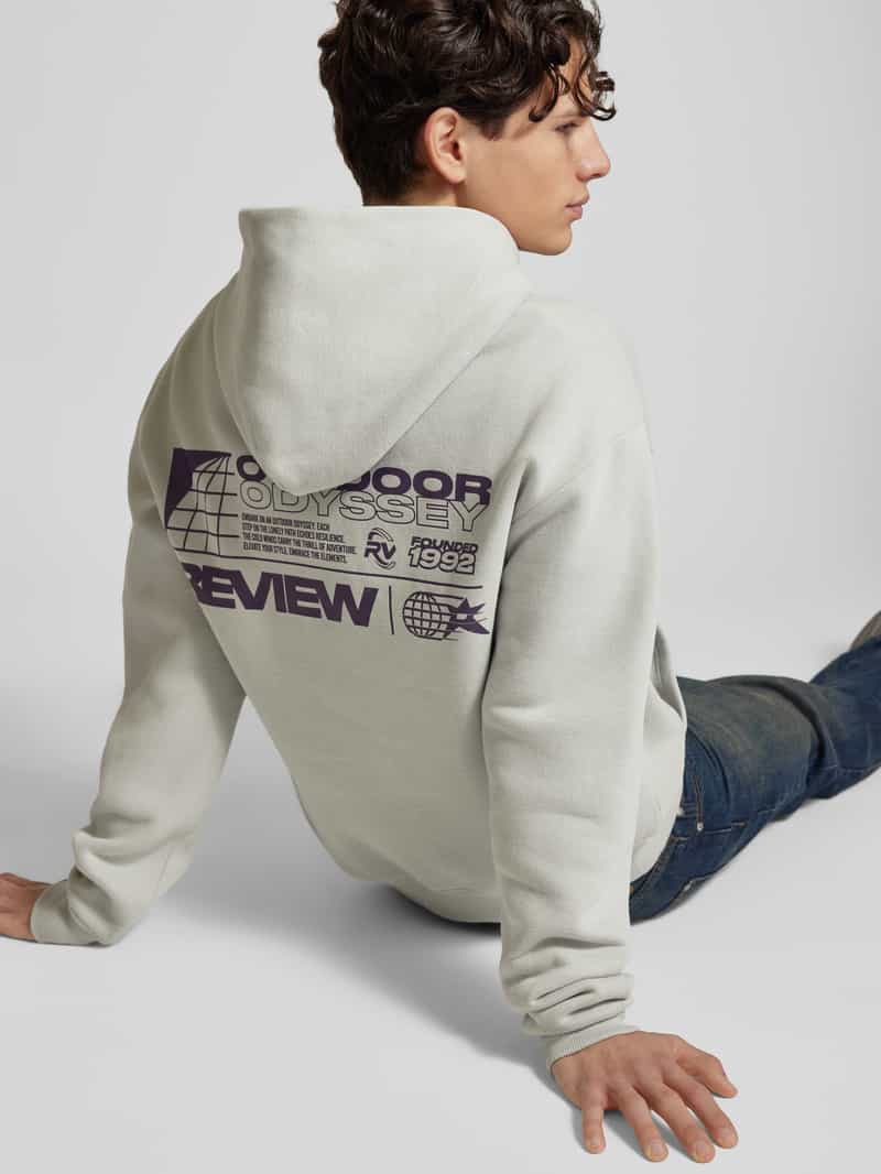 REVIEW Hoodie met labelprint
