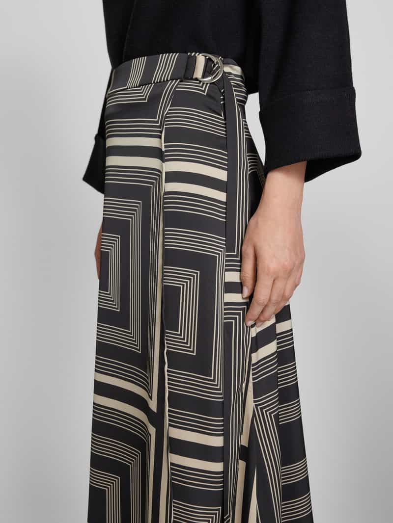 Vila Midirok met tailleriem model 'MADJA'