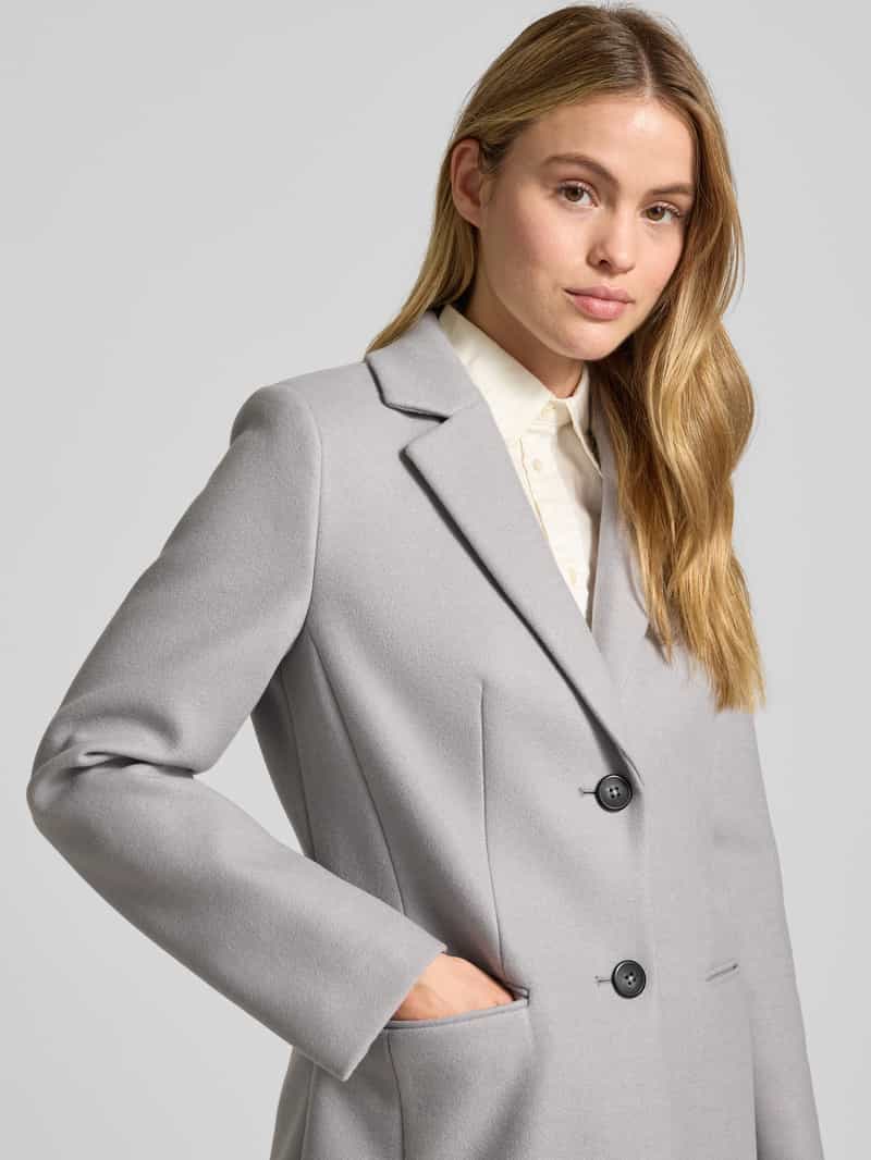 Christian Berg Woman Selection Lange jas met reverskraag en klepzakken