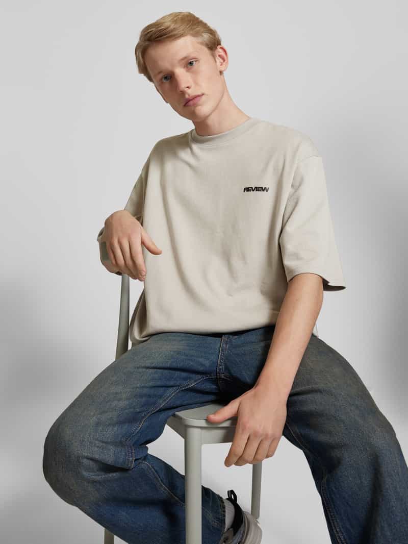 REVIEW Oversized T-shirt met labelprint