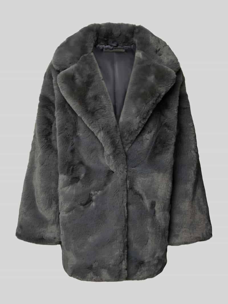 Review Jack van imitatiebont met reverskraag