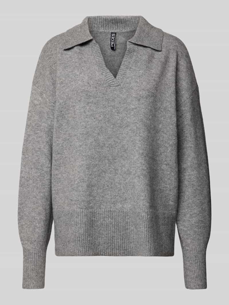 Pieces Trui met V-hals PCMALOU LS POLO KNIT NOOS BC