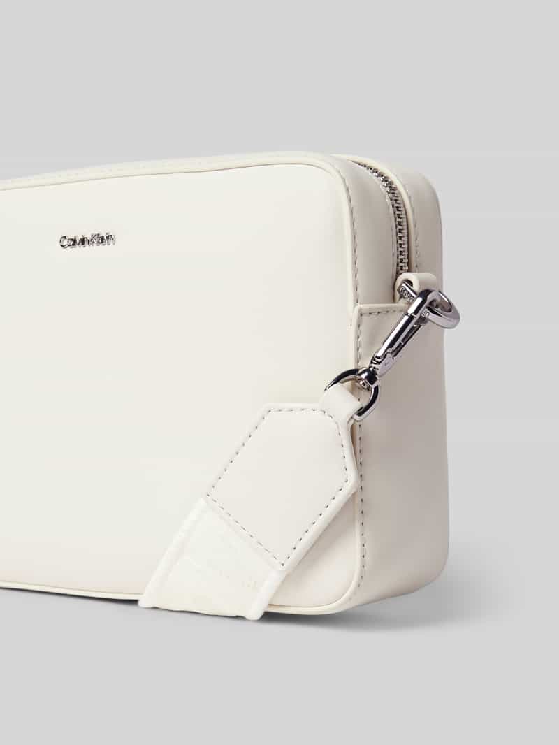 CK Calvin Klein Schoudertas met labelapplicatie model 'CK MUST'